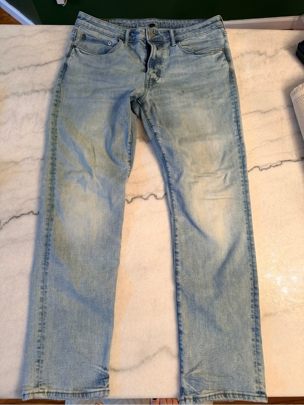 American Eagle Men’s Slim Straight Light Blue Jeans